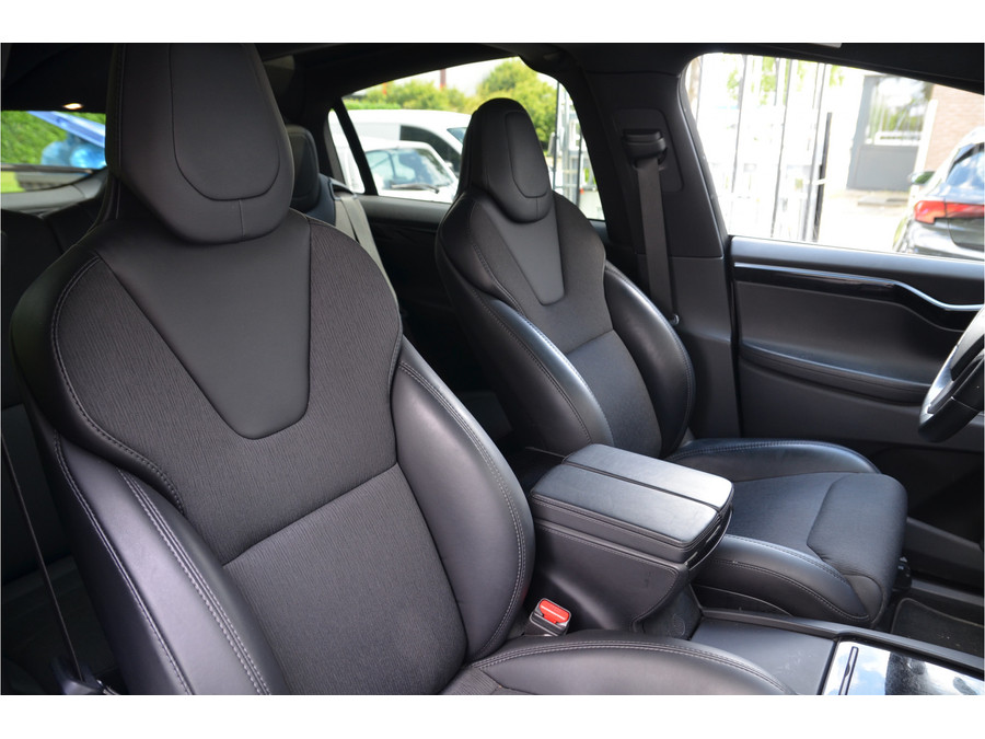 Tesla Model X 75D (4x4)