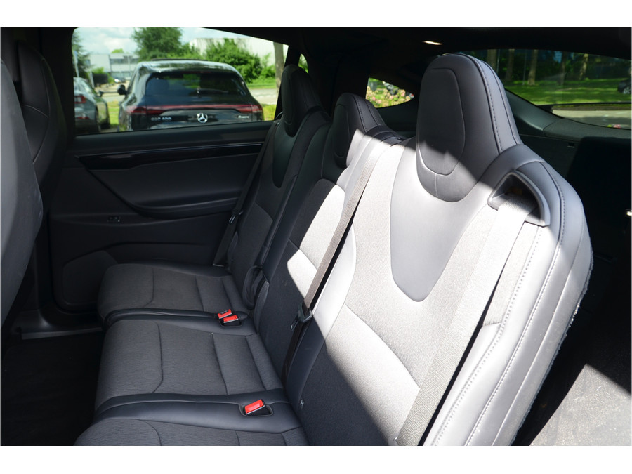 Tesla Model X 75D (4x4)