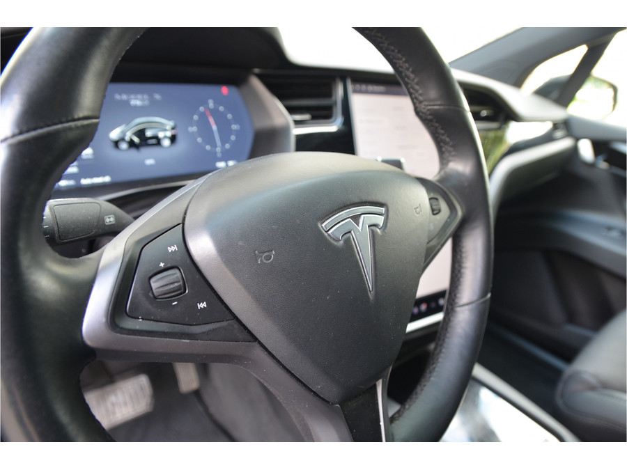 Tesla Model X 75D (4x4)