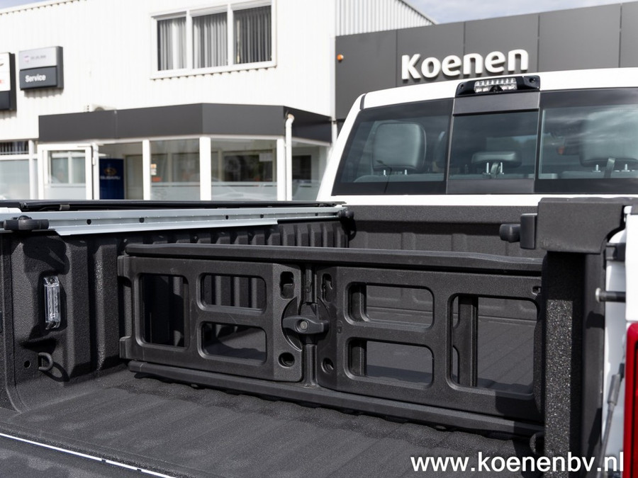Dodge RAM Pickup Laramie 3500 Crew Cab C Rijbewijs 6.7 Cummings Diesel High Output