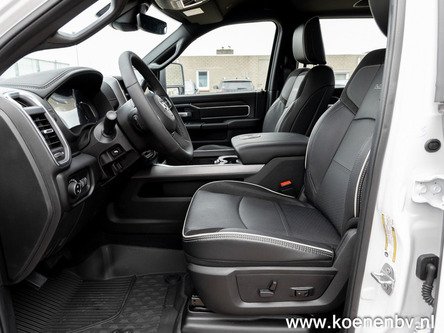Dodge RAM Pickup Laramie 3500 Crew Cab C Rijbewijs 6.7 Cummings Diesel High Output