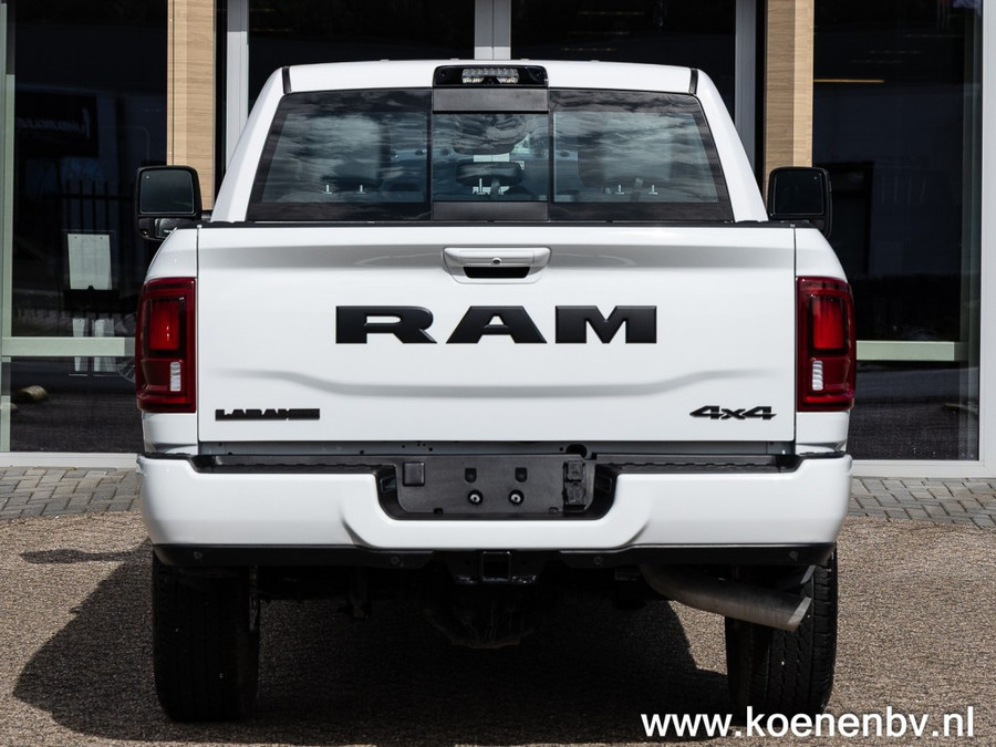 Dodge RAM Pickup Laramie 3500 Crew Cab C Rijbewijs 6.7 Cummings Diesel High Output
