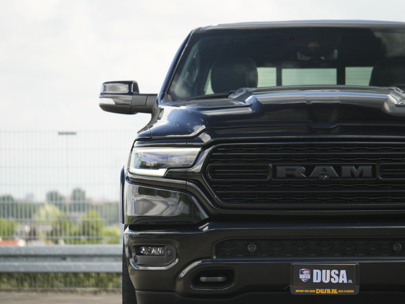 Dodge Ram 1500 | Limited | 5.7 V8 | 4x4 | Crew Cab