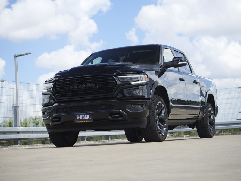 Dodge Ram 1500 | Limited | 5.7 V8 | 4x4 | Crew Cab
