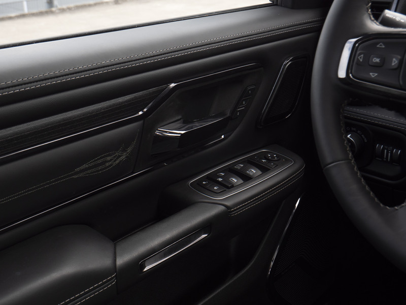 Dodge Ram 1500 | Limited | 5.7 V8 | 4x4 | Crew Cab