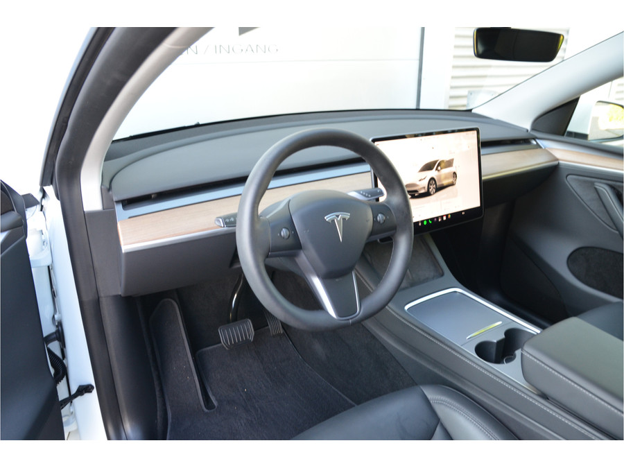 Tesla Model Y Long Range AWD 75 kWh