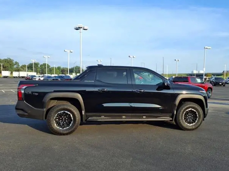 Dodge RAM Chevrolet Silverado EV LT Max Range