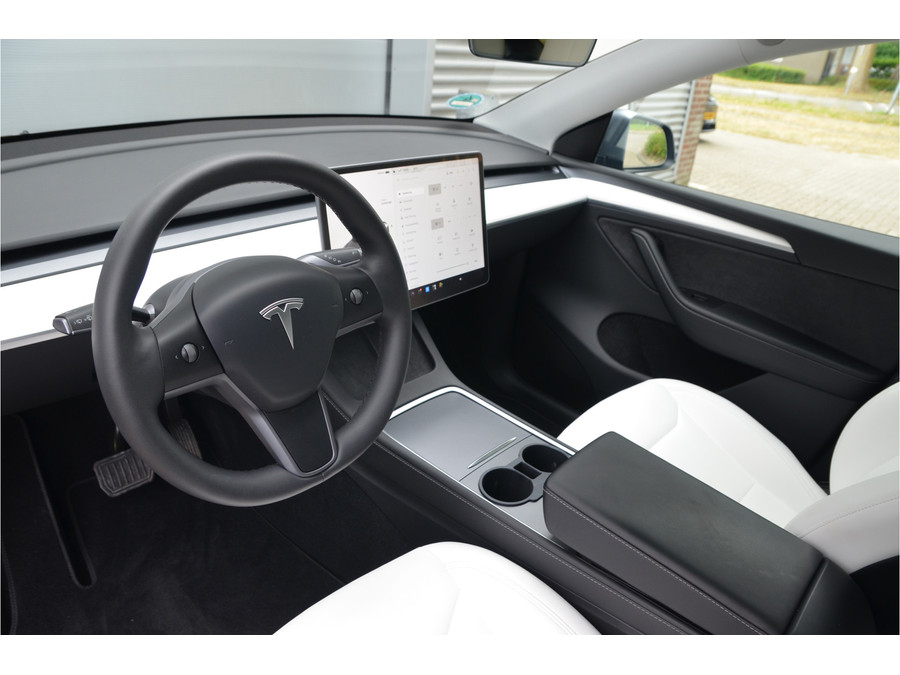 Tesla Model Y Long Range AWD 75 kWh