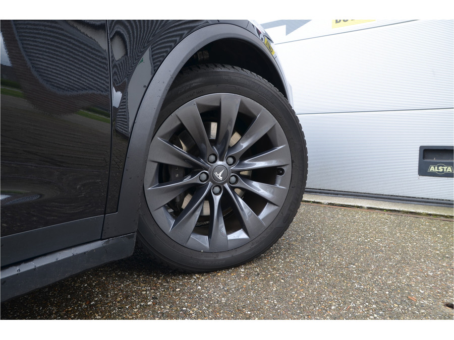 Tesla Model X 100D