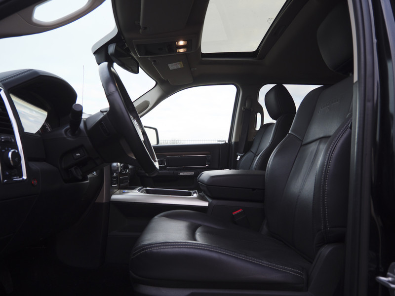 Dodge Ram 1500 Laramie | 5.7 V8 | 4x4 | Crew Cab