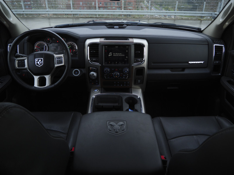 Dodge Ram 1500 Laramie | 5.7 V8 | 4x4 | Crew Cab