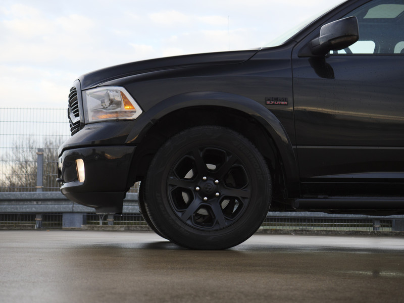Dodge Ram 1500 Laramie | 5.7 V8 | 4x4 | Crew Cab