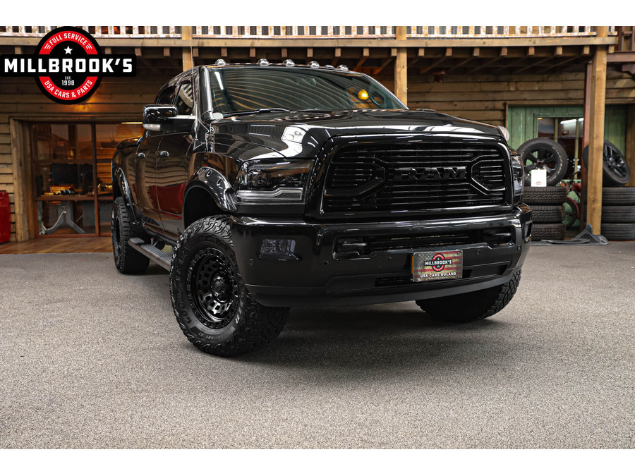 Dodge RAM 2500 limited 6.7L Cummins Black Edition