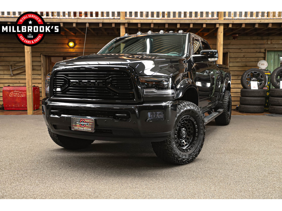 Dodge RAM 2500 limited 6.7L Cummins Black Edition
