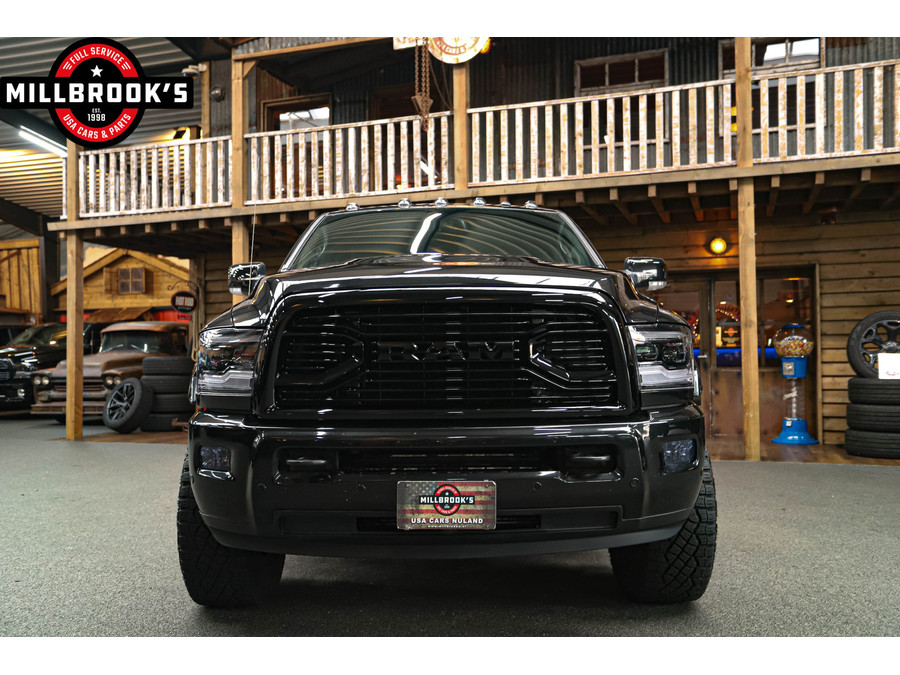 Dodge RAM 2500 limited 6.7L Cummins Black Edition