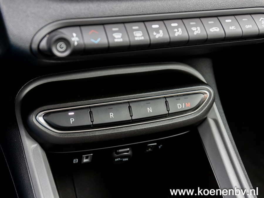 Jeep Avenger 1.2 E-Hybrid Longitude Automaat Airco / Carplay/ 16/ Winterpack