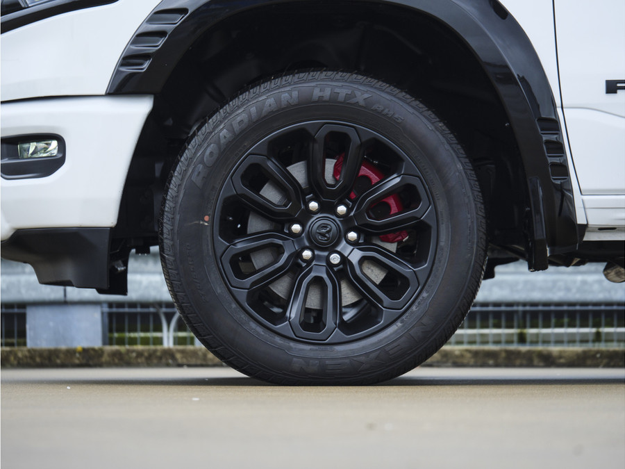 Dodge RAM 1500 | Limited | 5.7 V8 | HEMI |