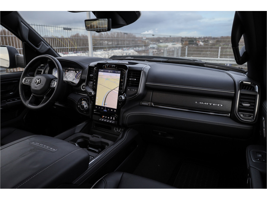 Dodge RAM 1500 | Limited | 5.7 V8 | HEMI |