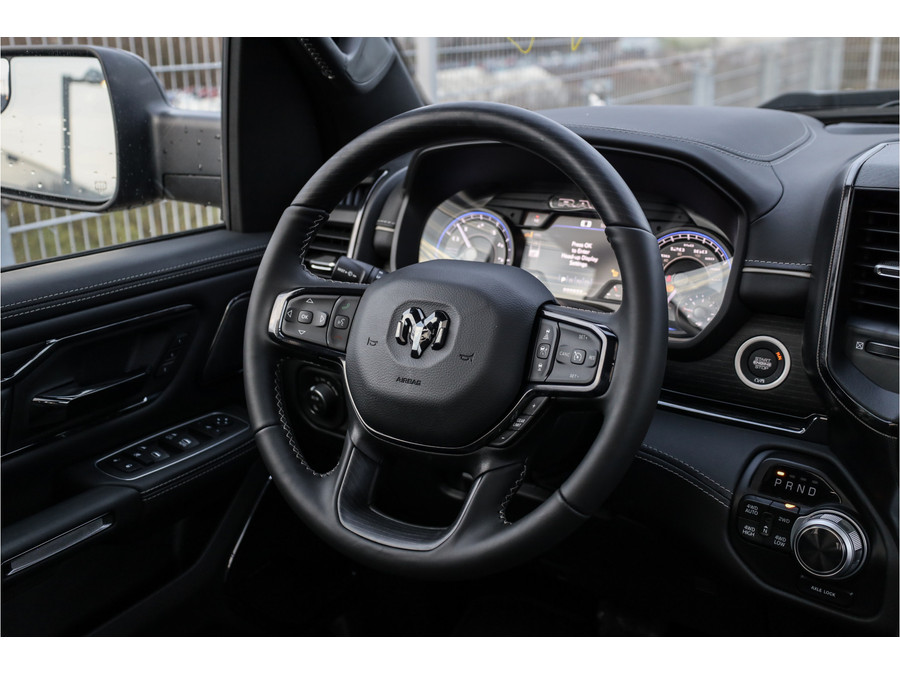 Dodge RAM 1500 | Limited | 5.7 V8 | HEMI |