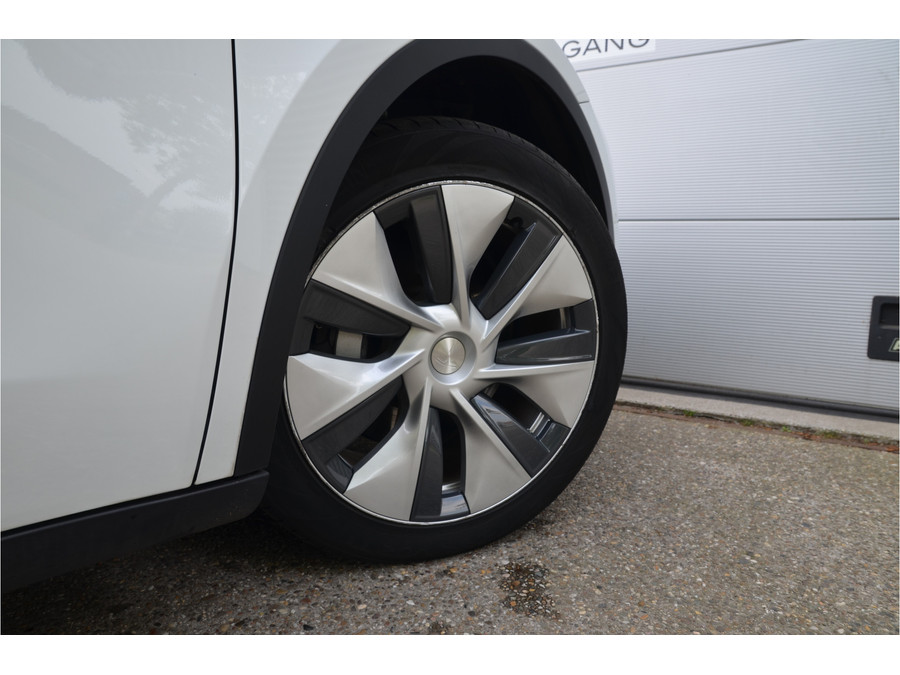 Tesla Model Y Long Range AWD 75 kWh