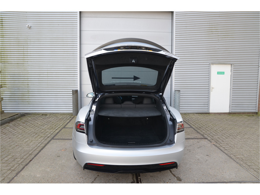 Tesla Model S Plaid