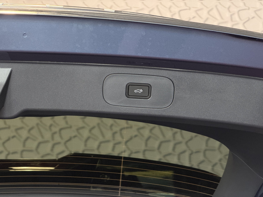 Geely Starray EM-i MAX+ PHEV LONG RANGE | BLAUW 29,8 kWh ACCU | 136 KM WLTP | PANORAMADAK | LUXE COMFORTSTOELEN MET MAS