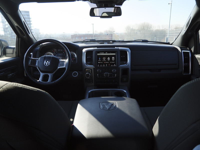 Dodge Ram 1500 | Warlock | 5.7 V8 | 4x4 | Crew Cab |