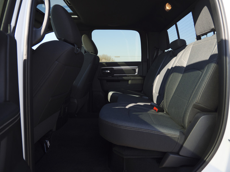 Dodge Ram 1500 | Warlock | 5.7 V8 | 4x4 | Crew Cab |