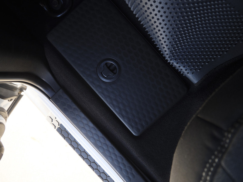 Dodge Ram 1500 | Warlock | 5.7 V8 | 4x4 | Crew Cab |