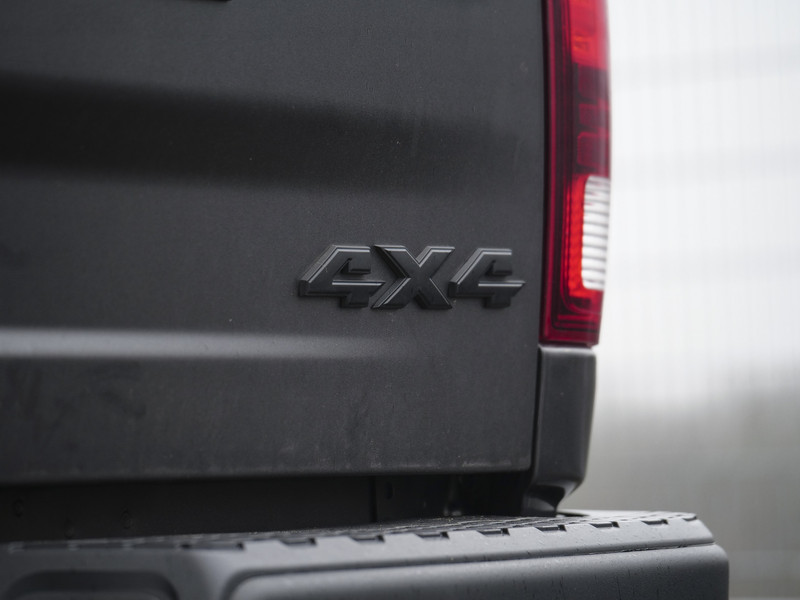 Dodge Ram 1500 | Warlock | 5.7 V8 | 4x4 | Crew Cab