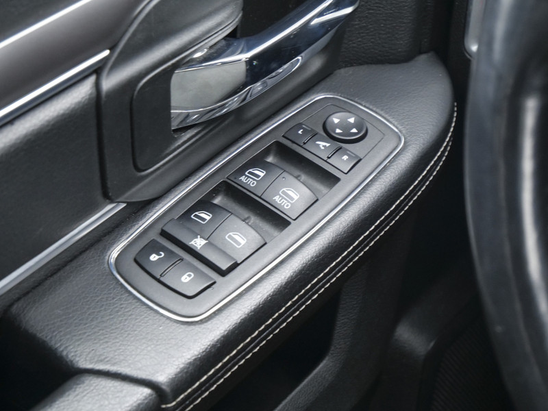 Dodge Ram 1500 | Warlock | 5.7 V8 | 4x4 | Crew Cab