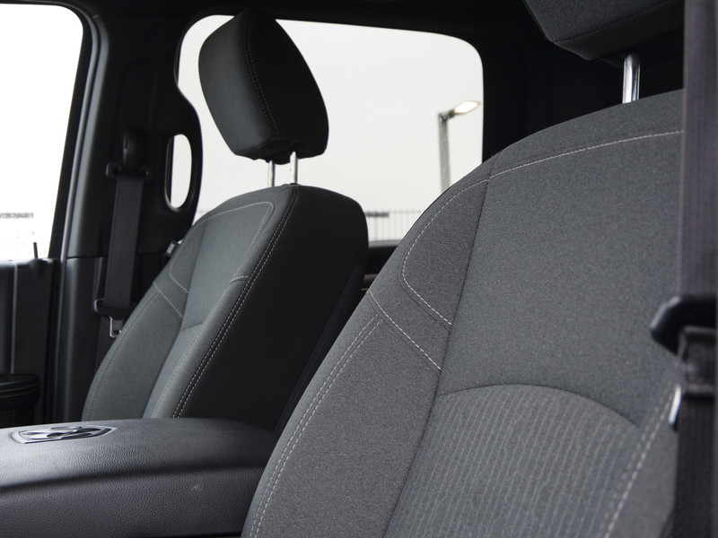 Dodge Ram 1500 | Warlock | 5.7 V8 | 4x4 | Crew Cab