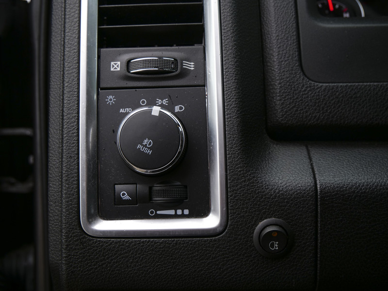 Dodge Ram 1500 | Warlock | 5.7 V8 | 4x4 | Crew Cab