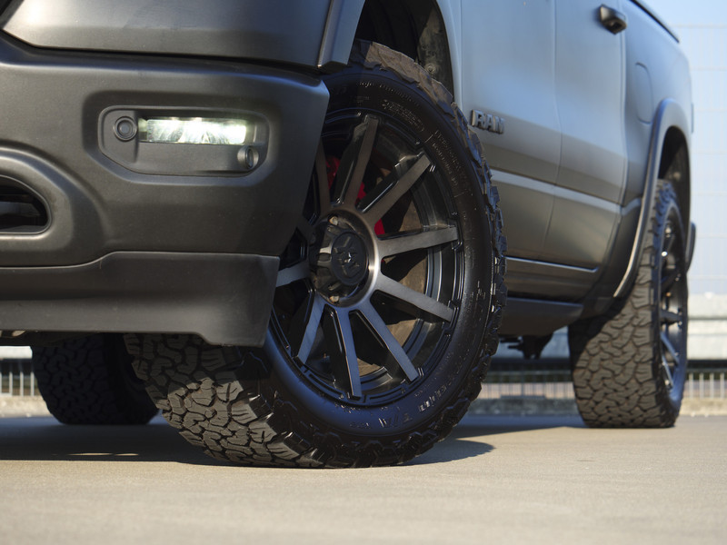 Dodge Ram 1500 | Laramie | 5.7 V8 | 4x4 | Crew Cab