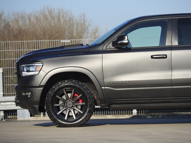 Dodge Ram 1500 | Laramie | 5.7 V8 | 4x4 | Crew Cab