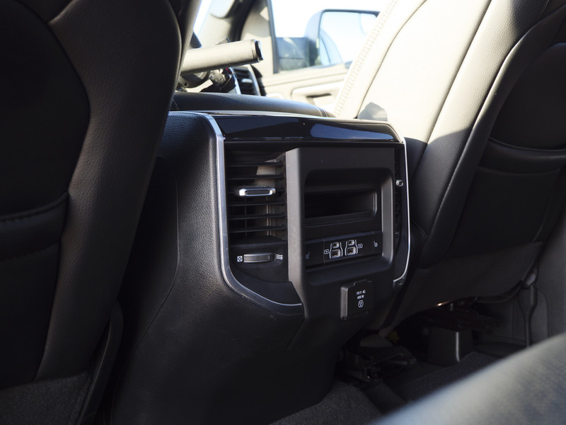 Dodge Ram 1500 | Laramie | 5.7 V8 | 4x4 | Crew Cab