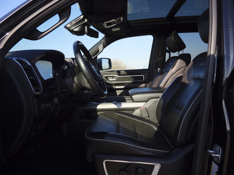 Dodge Ram 1500 | Laramie | 5.7 V8 | 4x4 | Crew Cab