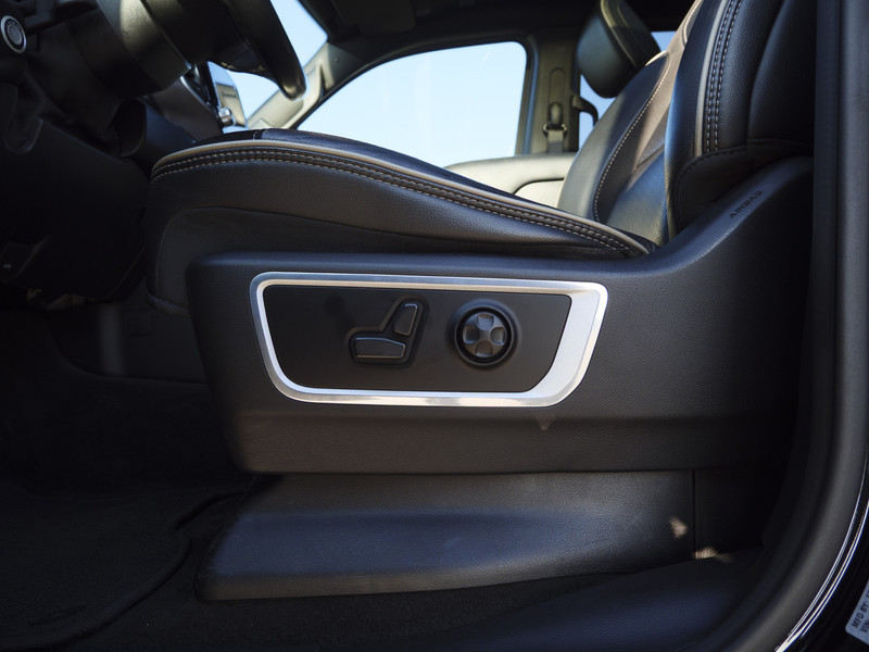 Dodge Ram 1500 | Laramie | 5.7 V8 | 4x4 | Crew Cab