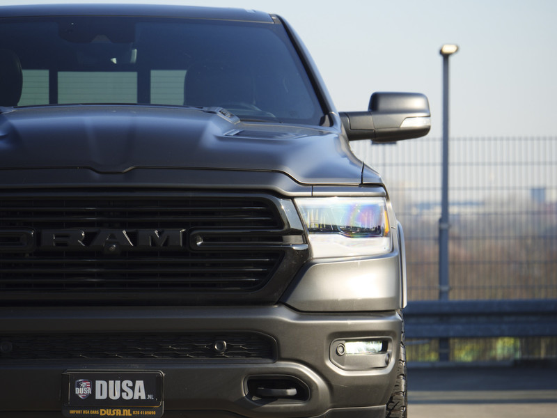 Dodge Ram 1500 | Laramie | 5.7 V8 | 4x4 | Crew Cab