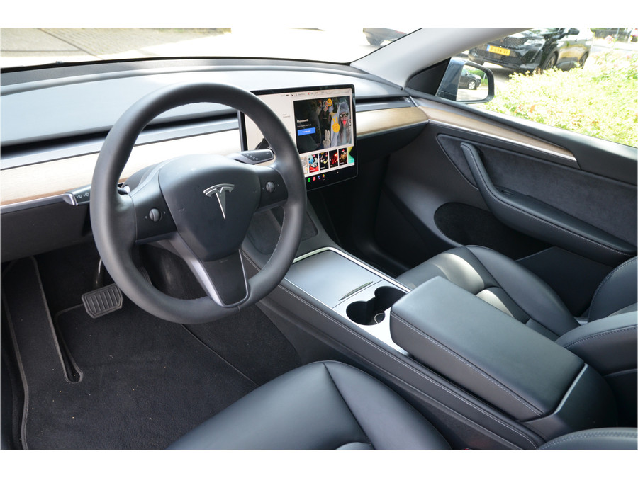 Tesla Model Y Long Range AWD 75 kWh