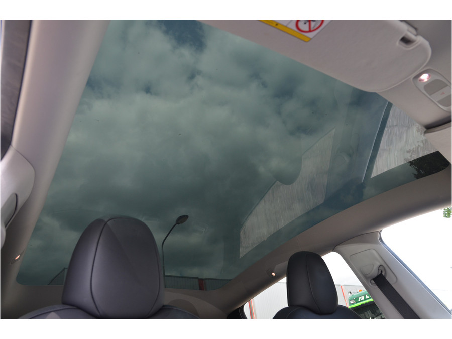 Tesla Model Y Long Range AWD 75 kWh