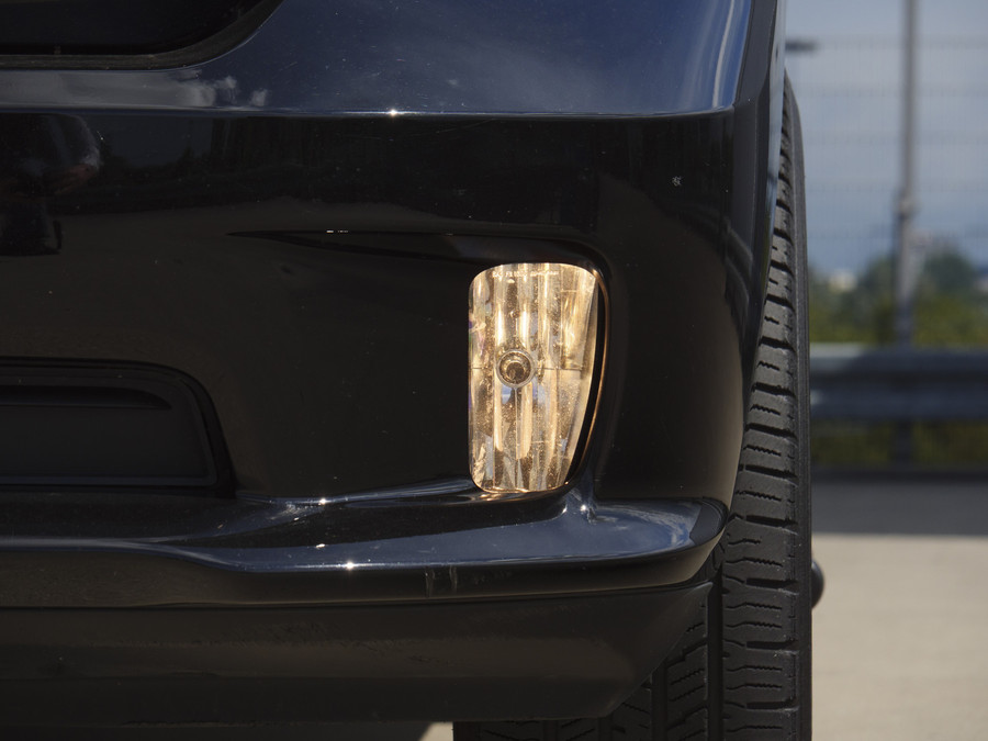 RAM 1500 Classic | SLT | 5.7L HEMI | Container | Night Edition