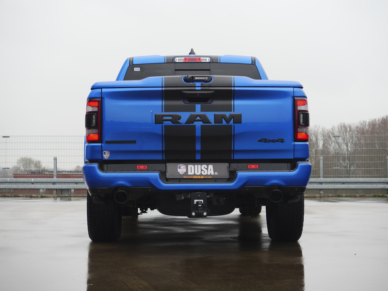 Dodge Ram 1500 | Bighorn | 5.7 HEMI V8 | 4x4 | Crew Cab |