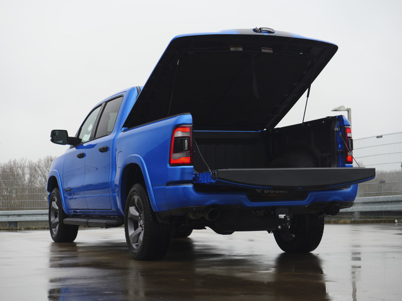 Dodge Ram 1500 | Bighorn | 5.7 HEMI V8 | 4x4 | Crew Cab |