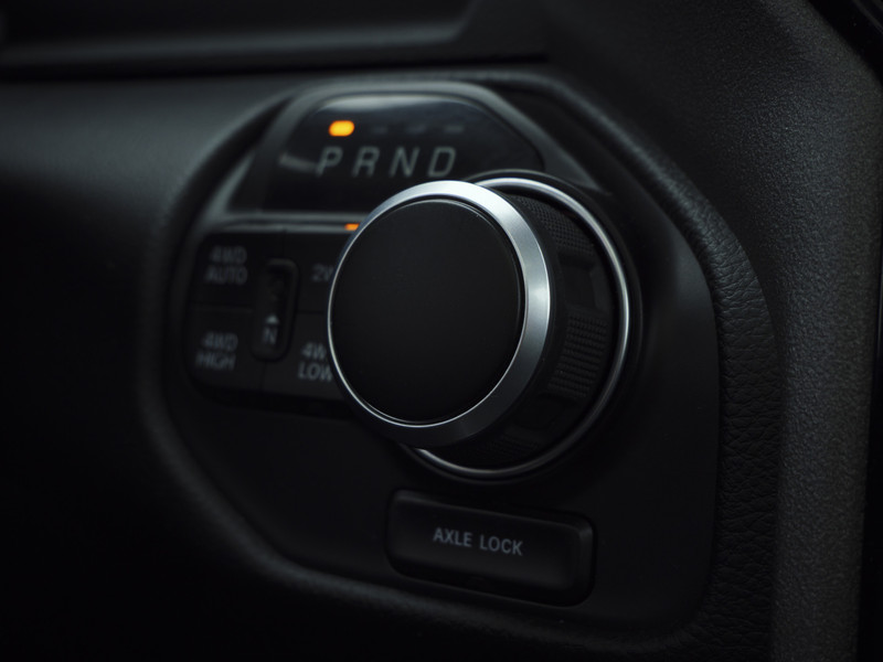 Dodge Ram 1500 | Bighorn | 5.7 HEMI V8 | 4x4 | Crew Cab |