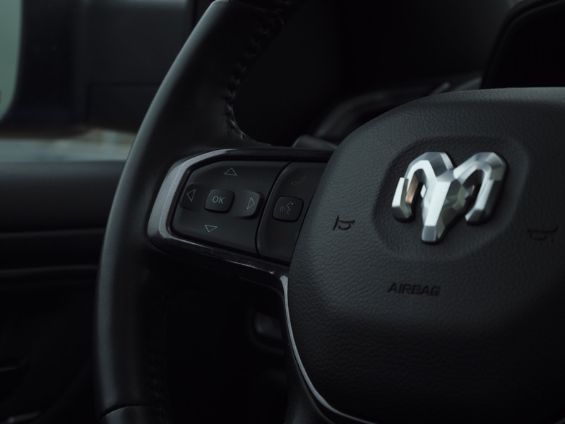 Dodge Ram 1500 | Bighorn | 5.7 HEMI V8 | 4x4 | Crew Cab |