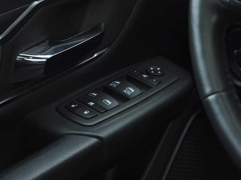 Dodge Ram 1500 | Bighorn | 5.7 HEMI V8 | 4x4 | Crew Cab |