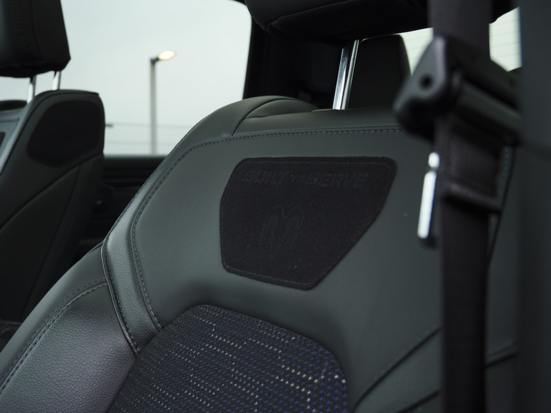 Dodge Ram 1500 | Bighorn | 5.7 HEMI V8 | 4x4 | Crew Cab |