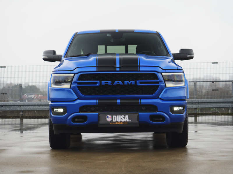 Dodge Ram 1500 | Bighorn | 5.7 HEMI V8 | 4x4 | Crew Cab |