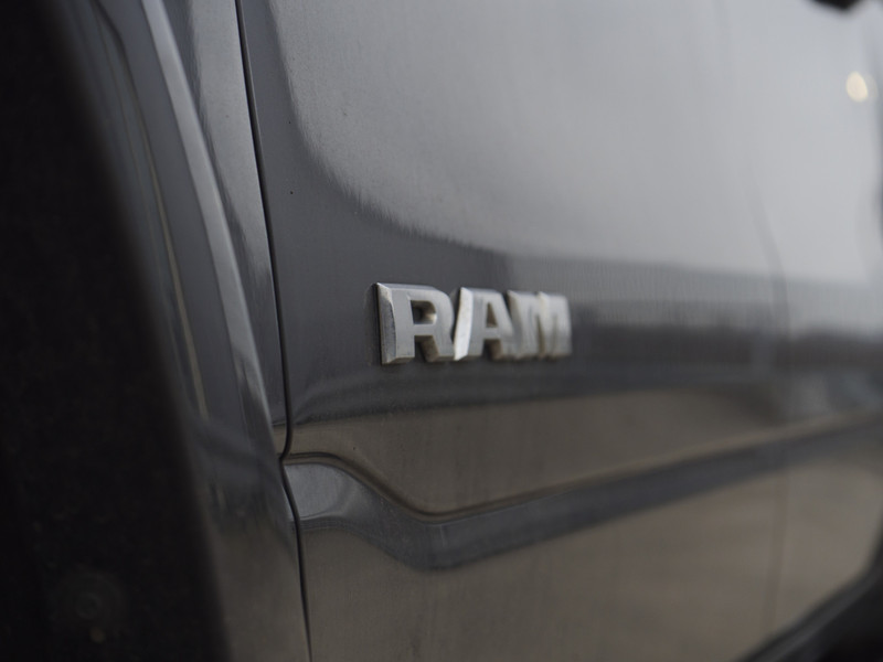 Dodge Ram 1500 | Laramie | 5.7 HEMI V8 | 4x4 | Crew Cab
